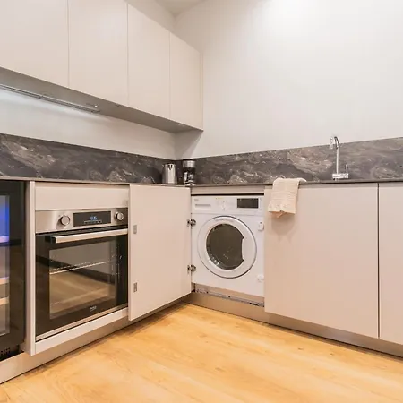 Rezia By Rent Apartament