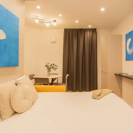 Rezia By Rent Apartment *