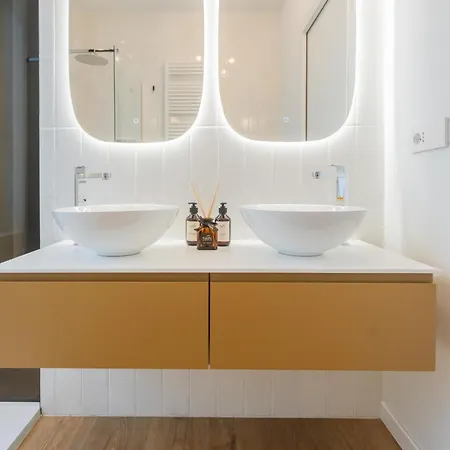 Apartment Rezia By Rent Como